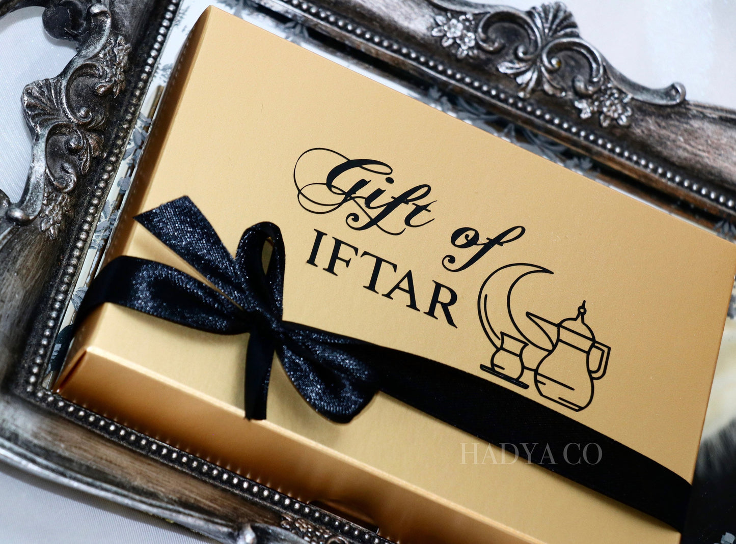 Luxury Ramadan Gift for Iftar - Zam Zam Water, Chocolates and Medjool Dates