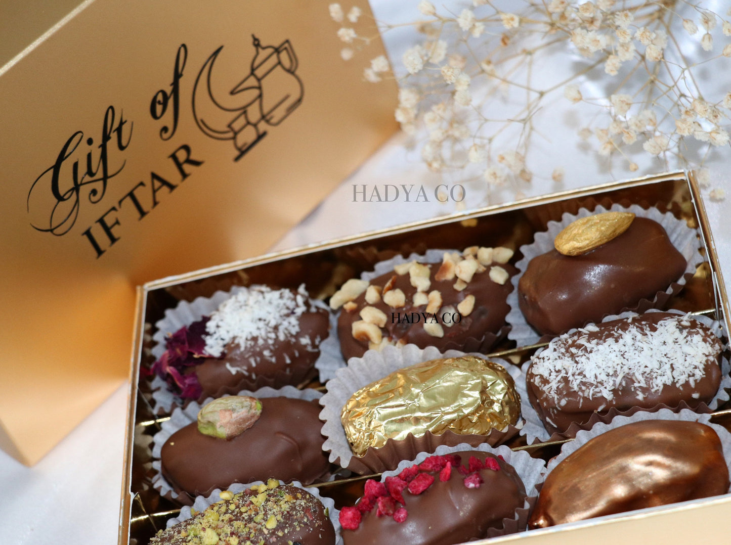 Deluxe Ramadan & Eid Dates Giftbox | Luxury Gourmet Chocolate Dates | Ramadan Special | Islamic Gifts - Artisan Belgium Chocolate
