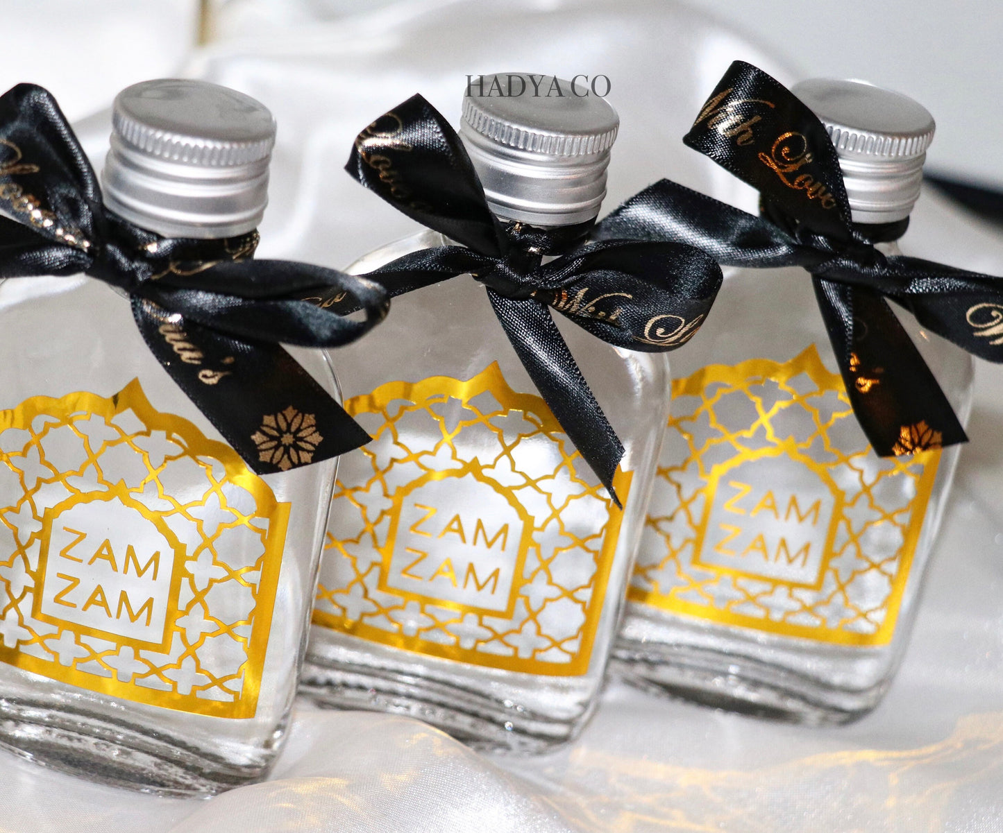 Gold Luxury Zam Zam Bottle Favours - Perfect for Weddings, Nikkah, Aqiqah, Jalsa, Umrah, Hajj, Ramadan, Eid (Islamic Gifts) | by Hadya Co