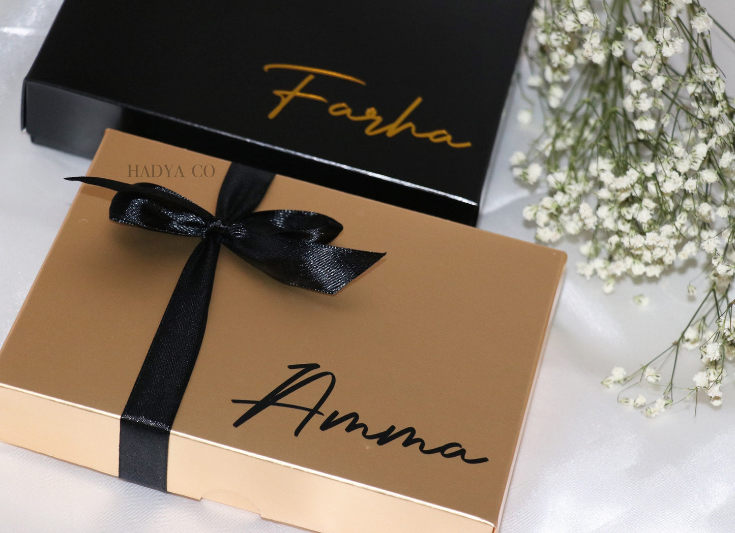 Luxury Ramadan Gift for Iftar - Zam Zam Water, Chocolates and Medjool Dates