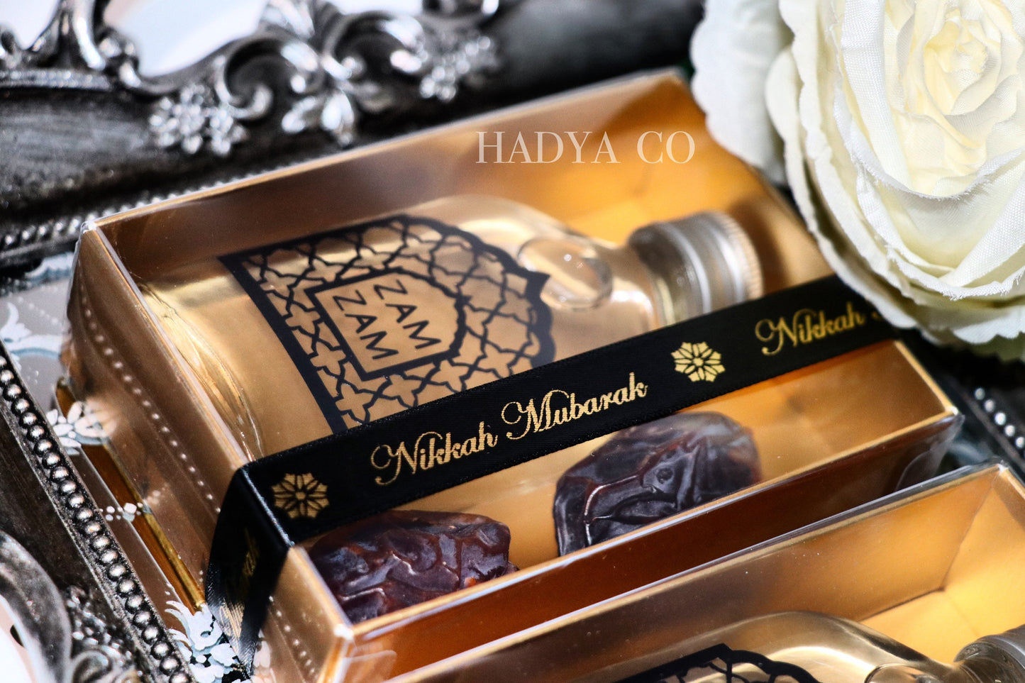 Zam Zam Water & Dates Gift Set - Perfect for Weddings, Nikkah, Aqiqah, Jalsa, Umrah, Hajj, Ramadan or Eid (Islamic Gifts) | by Hadya Co
