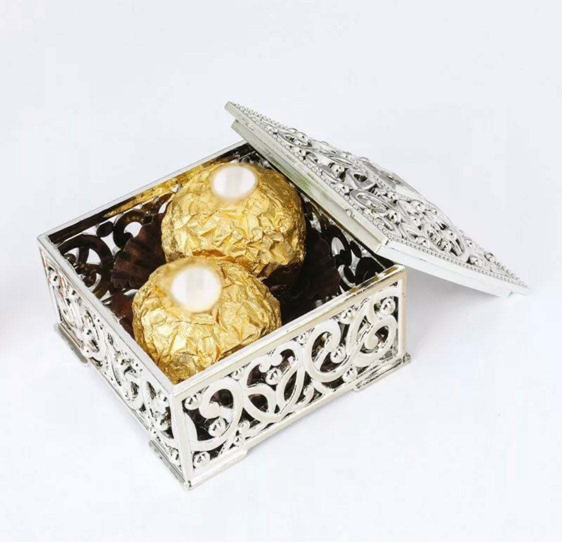 Trinket Box Favours for Chocolates, Macaroons, Dates, Sweets - Perfect for Weddings/ Nikkah/ Aqiqah/ Ramadan/ Eid/ Graduation/ Islamic Gifts