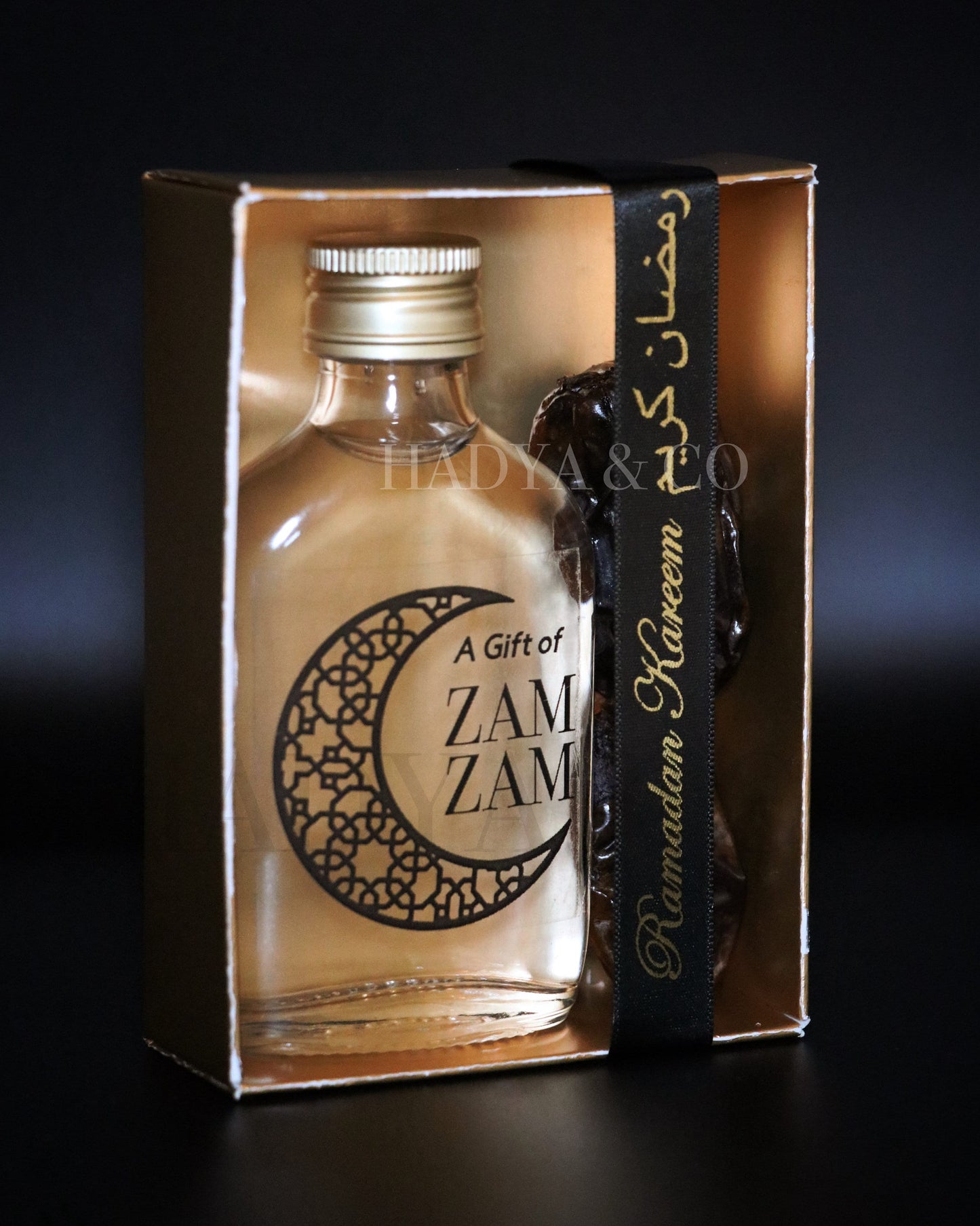 Zam Zam Water & Dates Gift Set - Ramadan 2024 Edition - Ramadan or Eid (Islamic Gifts)