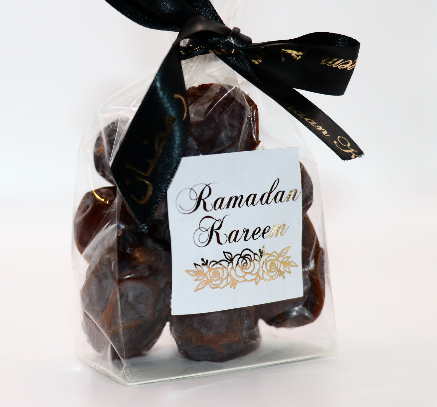 Dates Pouch - Luxury Medjool Dates from Palestine - Perfect as Umrah or Hajj gifting