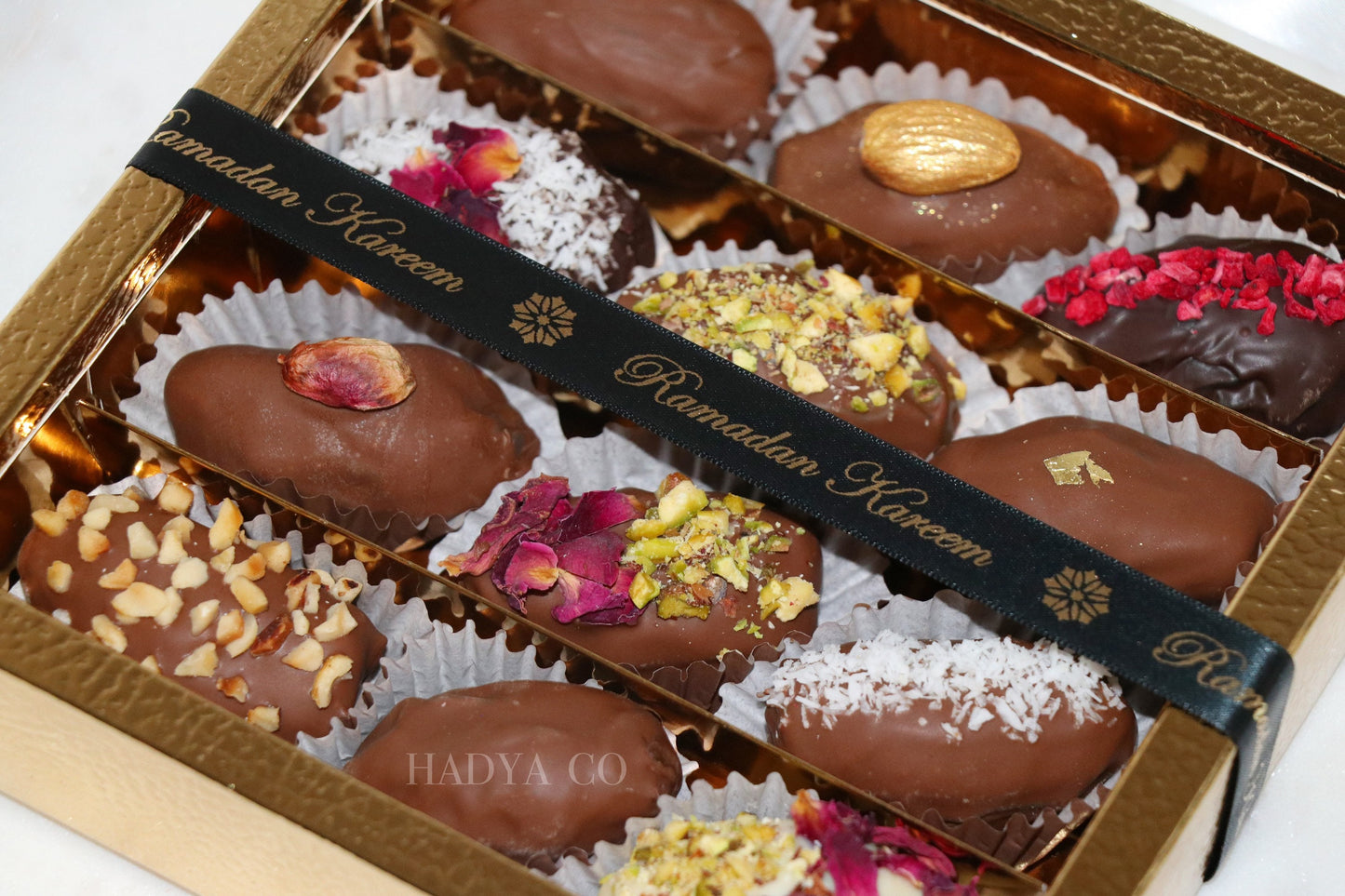 Ramadan & Eid Signature Dates Small Giftbox | Luxury Gourmet Chocolate Dates | Ramadan Special | Islamic Gifts - Artisan Belgium Chocolate
